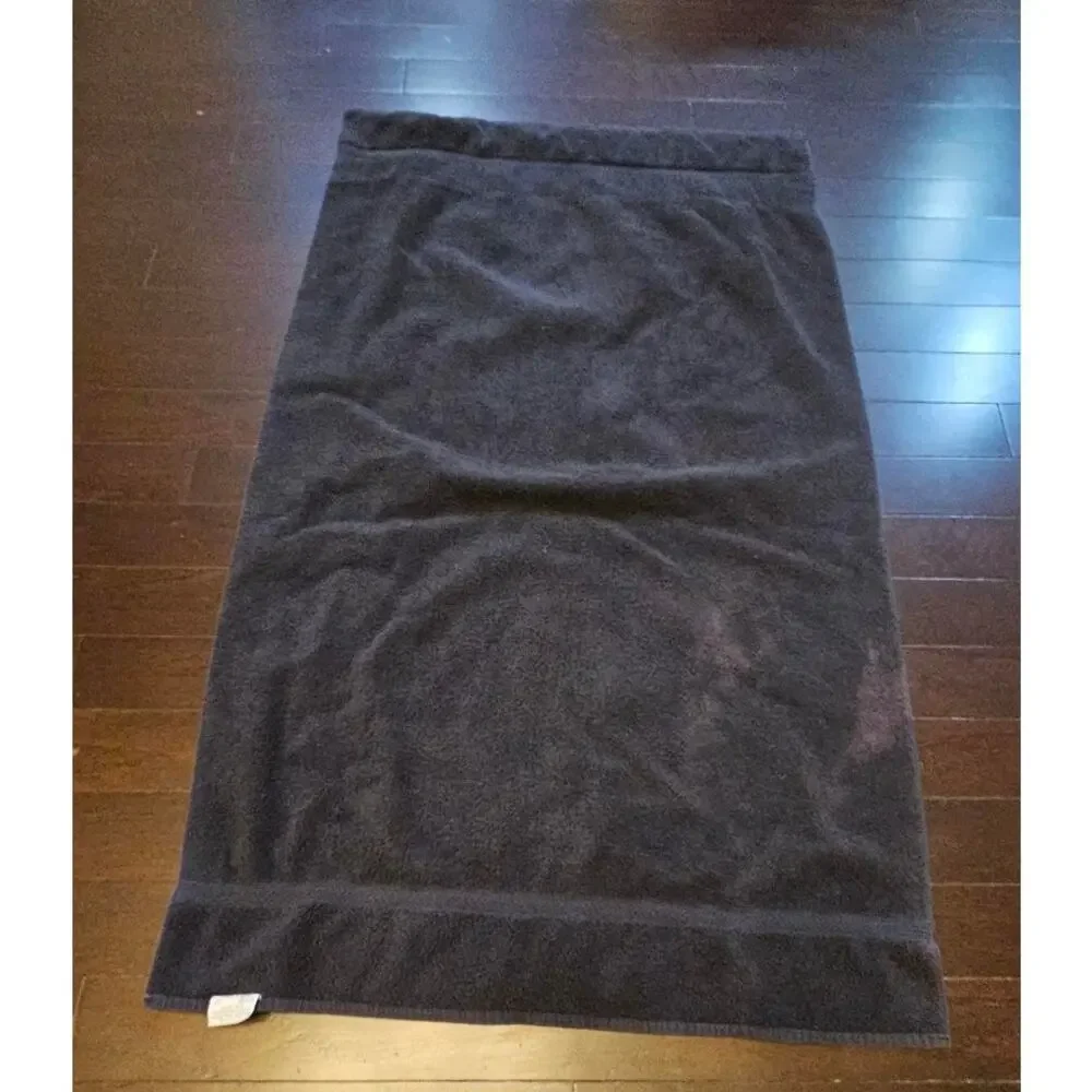 Vintage United Colors of Benetton Towel — Black Aztec Stripe 90s Cotton 26x44